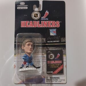 1997 Headliners Wayne Gretzky New York Rangers action